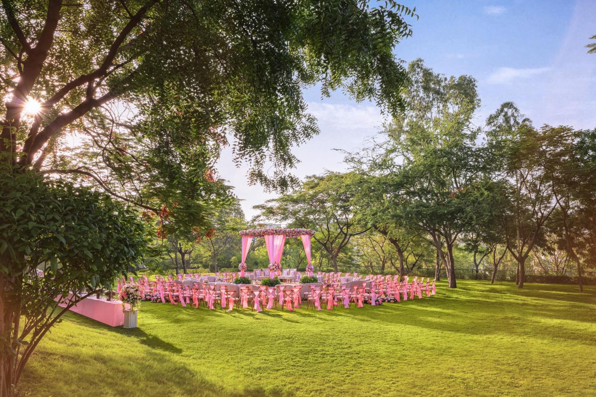Essentia Luxury Resort & Spa Udaipur Exterior photo