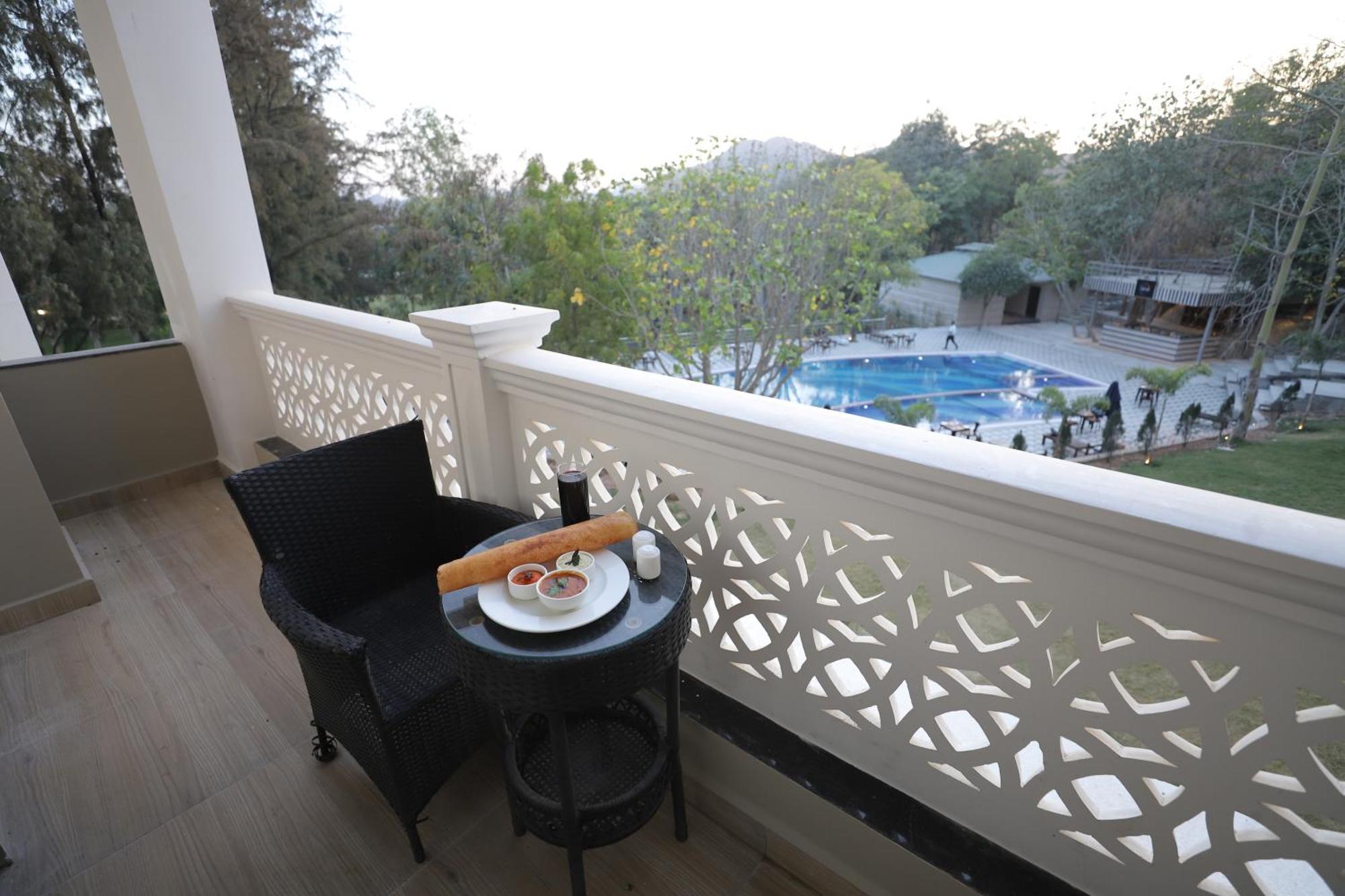 Essentia Luxury Resort & Spa Udaipur Exterior photo