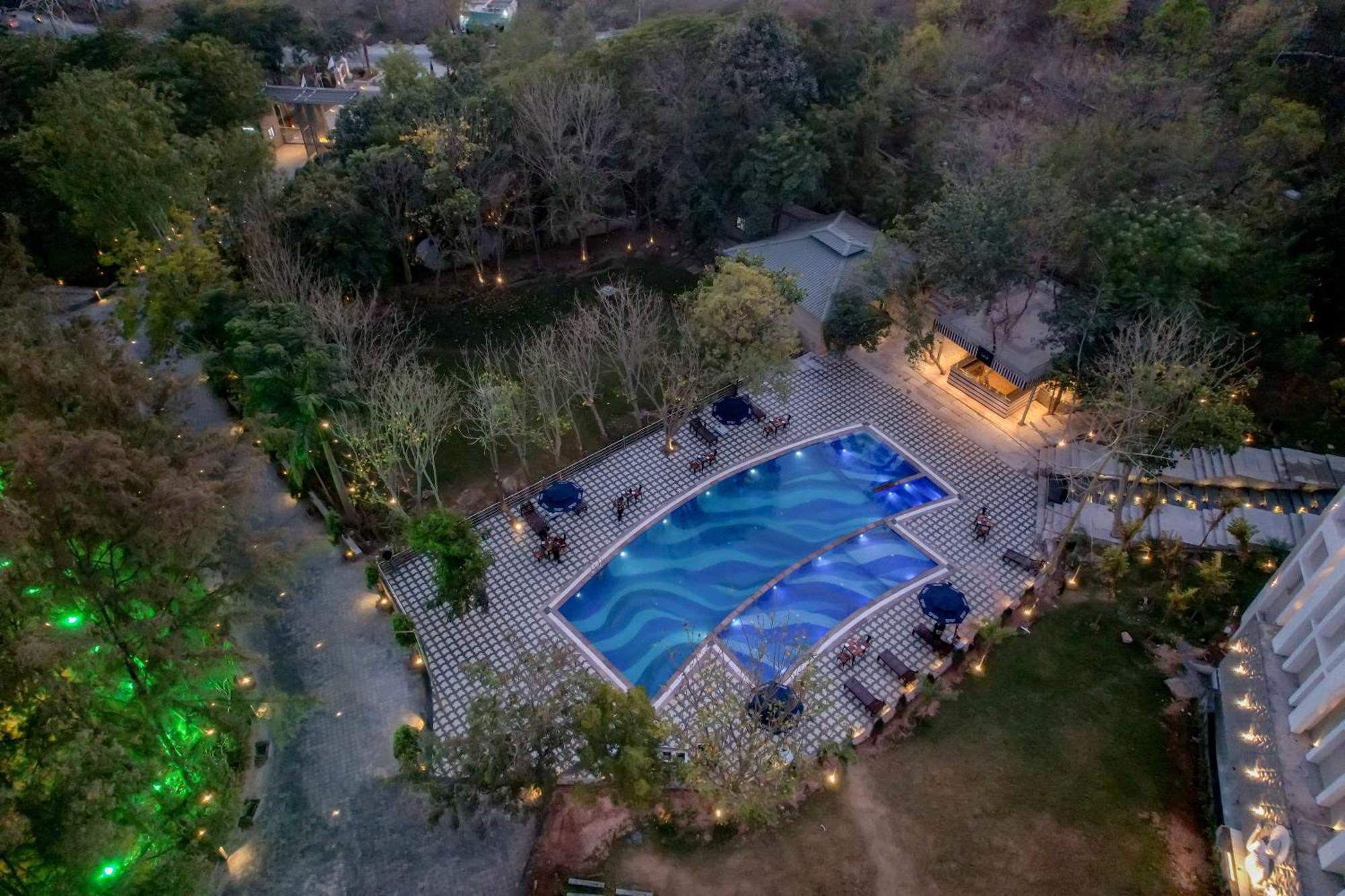 Essentia Luxury Resort & Spa Udaipur Exterior photo